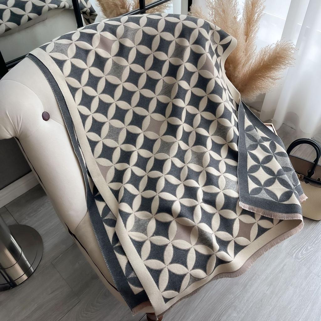 Scarf Women'S Diamond-Shaped Lattice Autumn And Winter Korean Thickened Air-Conditioned Room Warm Shawl Women'S Scarf