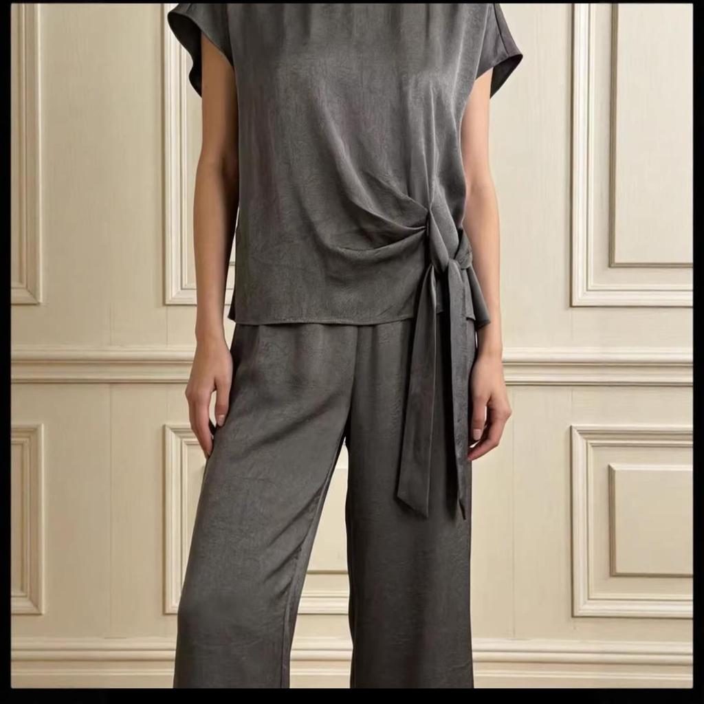 2026 Summer Fashionable Slimming Top & Wide Leg Pants Two-Piece Suit
