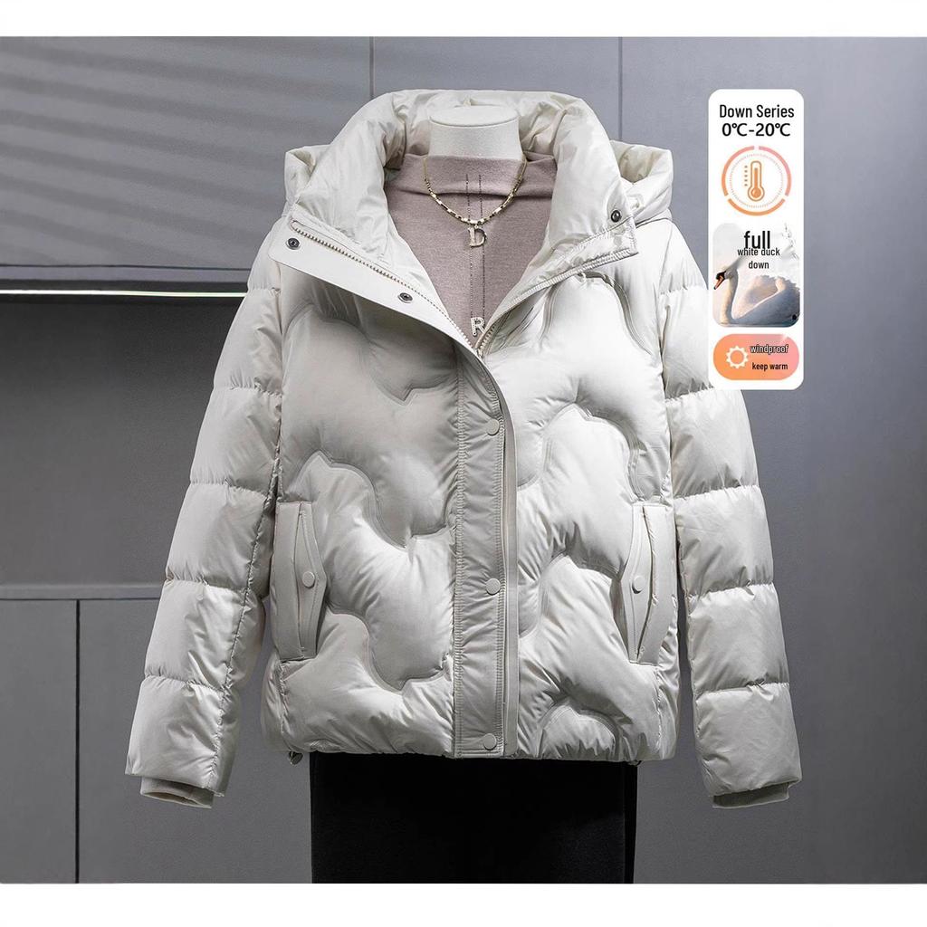 Schicke Daunenjacke mit Kapuze in Übergröße für Frauen mittleren Alters und ältere Frauen – Kurzer Wintermantel