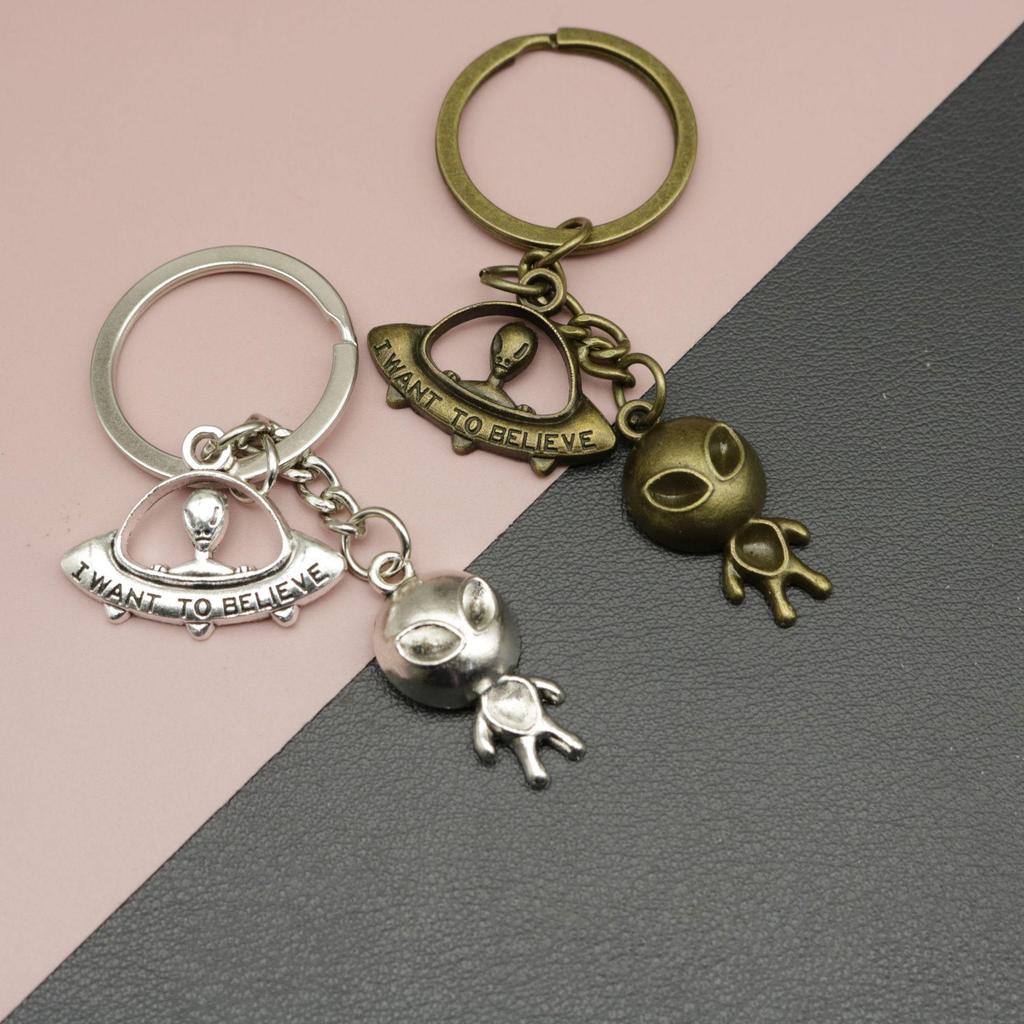 Xiyin UFO Alien Spacecraft Keychain Pendant - Hot Selling