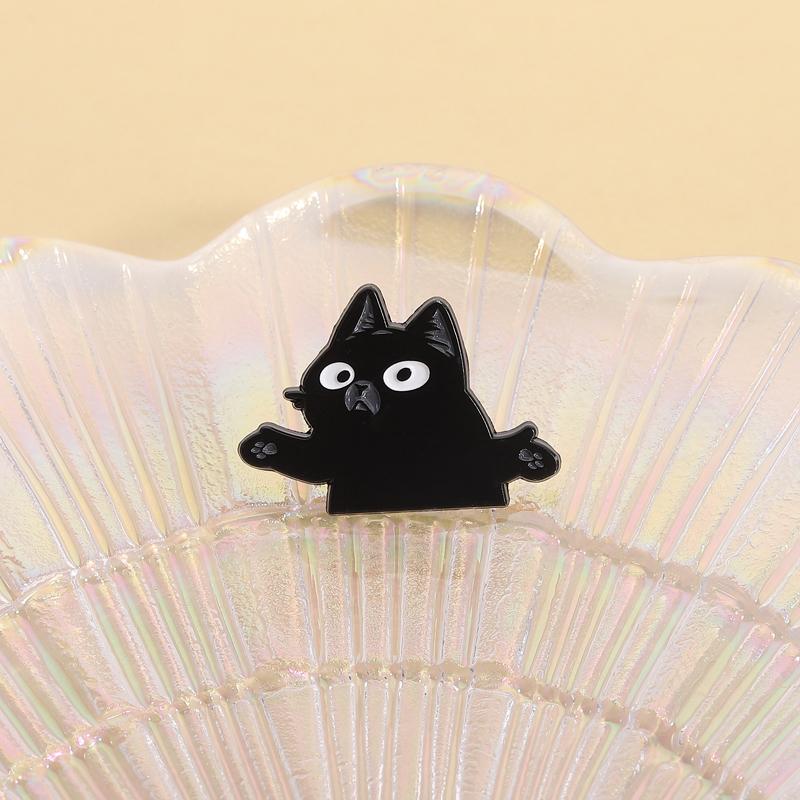 Schwarze Katze breitet Hände aus Emaille-Anstecknadeln Kundenspezifische Schattenkatzen-Broschen Reversabzeichen Kleidung Tier Schmuck Geschenk für Kinder Freunde