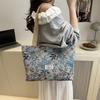 Large Capacity Beautiful Niche Trend Casual Shoulder Armpit Bag New Commuting Class Versatile Handbag Women