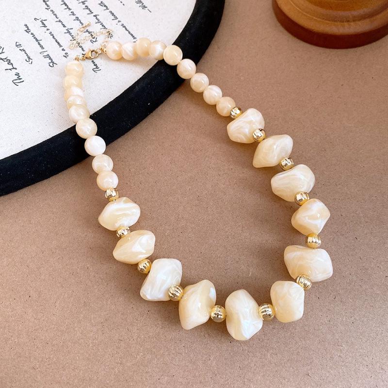 Elegant Summer Acrylic Beaded Necklace: Fashionable Round Clavicle Chain Jewelry