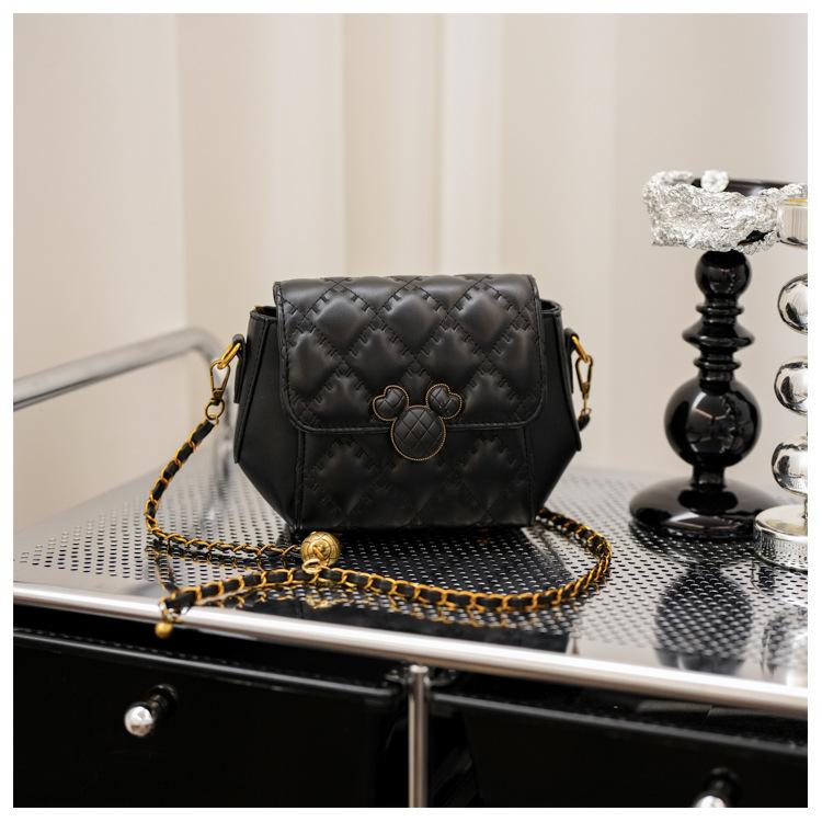 High-end Fashion Bag Women's 2023 New Autumn and Winter Niche Light Luxury Diamond Chain Bag Single Shoulder Oblique Span Small Square Bag
