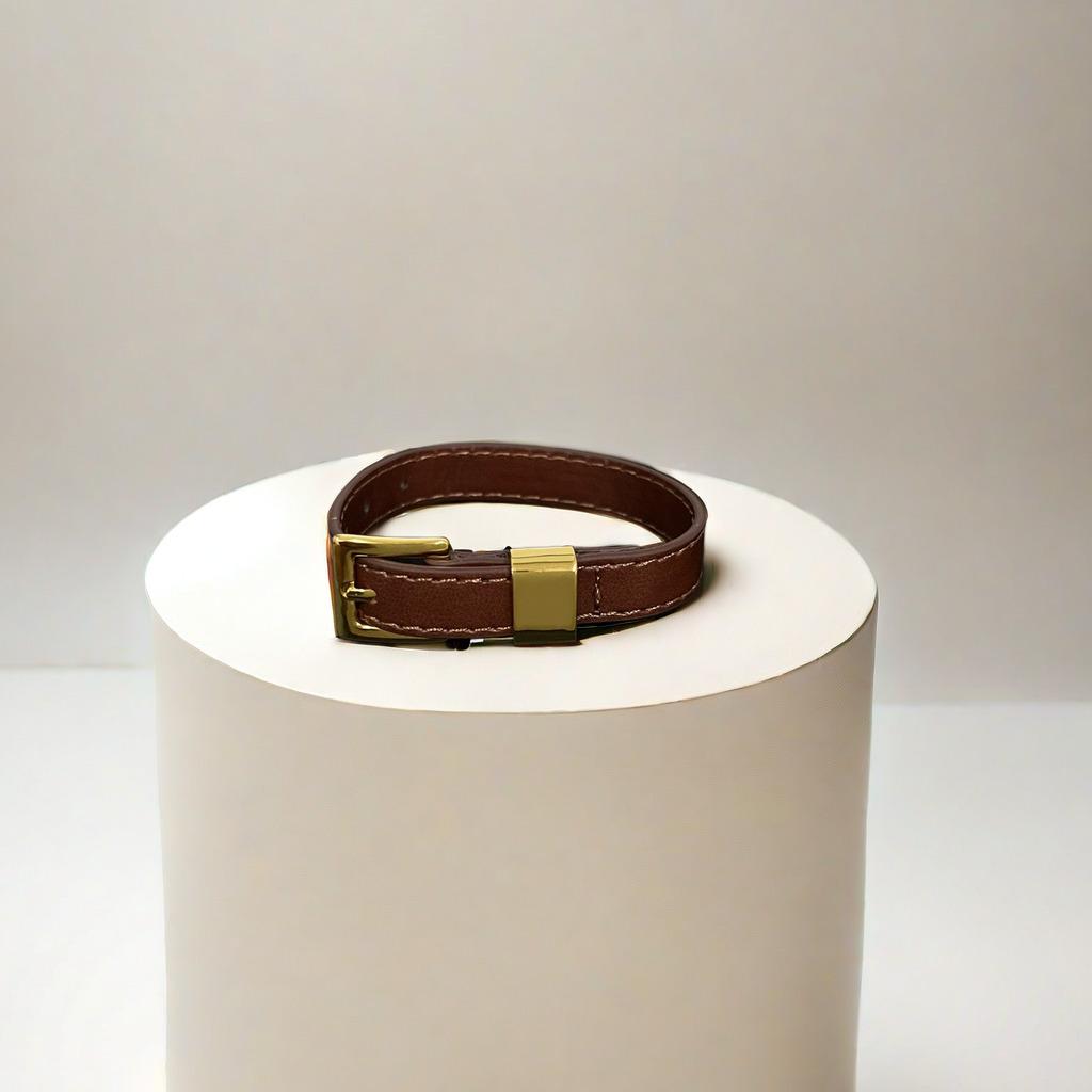 Three Color Cowhide Bracelet Elegant and Fashionable Official Website Without Chemical Hazards Bangle