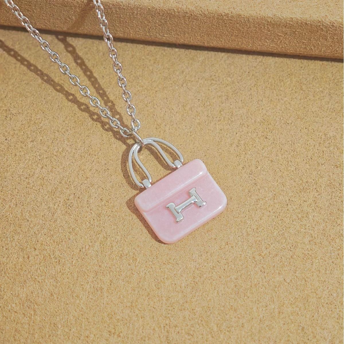 Premium Pink Bag Necklace Female Kangkang Bag Pendant Light Luxury Niche Design Collarbone Chain