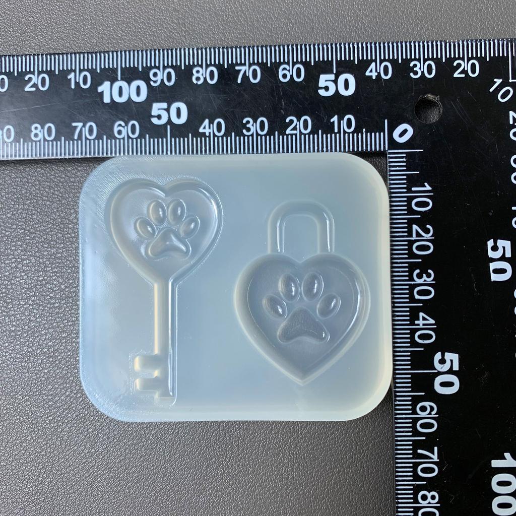 Creative Cats Shaped Key Holder Mold Heat Resistant Silicone Mould For Unique Accessories Phone Charm DIY Enthusiasts