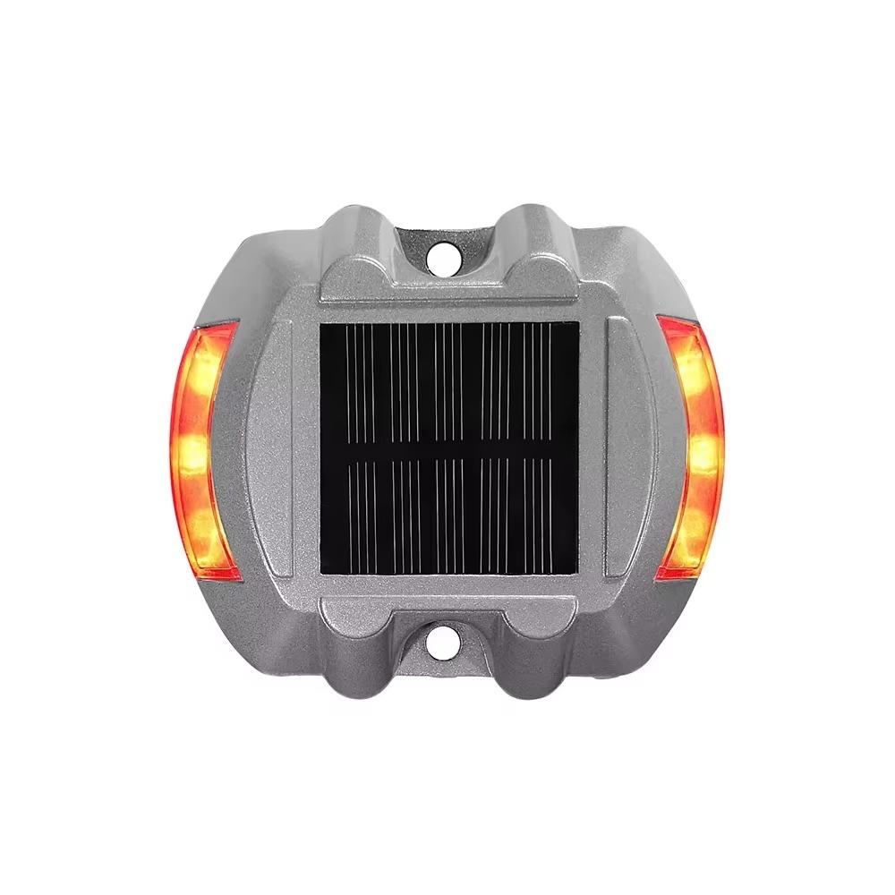 Solarbetriebene LED-Deckleuchte Intelligente Einfahrtsleuchte Landschaftsbeleuchtung Solar-Straßenboller Treppe