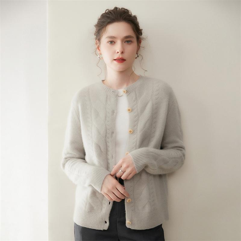 Women's Cable Knit Cashmere Cardigan - Thick, Round Neck, Single-Breasted, Slimming Fit for Autumn/Winter