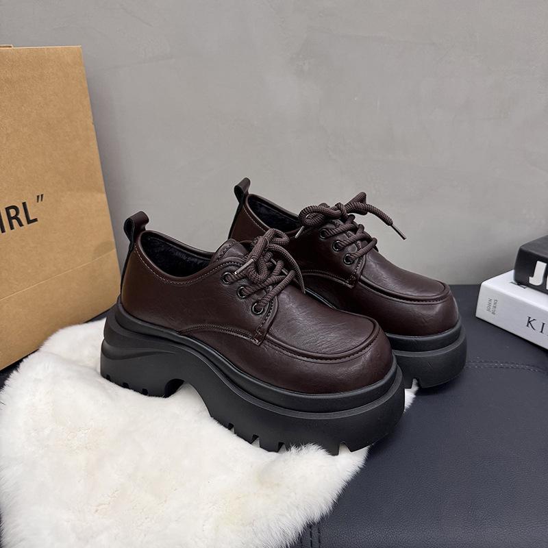 Damen-Lederschuhe mit dickem Absatz und Plateau im britischen Stil, neu für Frühling und Herbst 2025, mit Rock, runder Zehenpartie, Schnürung, Mary-Jane-Pumps