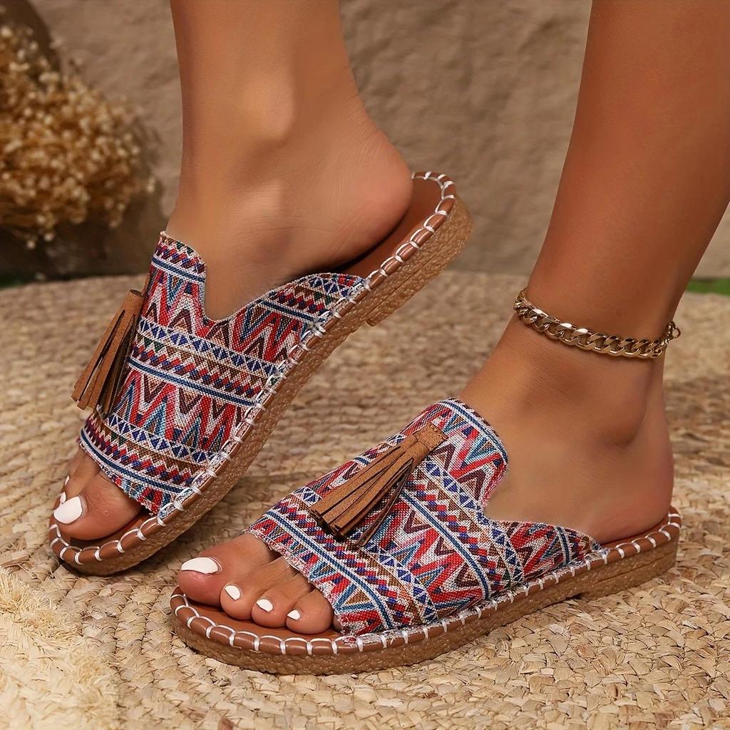 Pantofole piatte taglie forti per donna 2025 Nuove scarpe da spiaggia con frange estive per donna