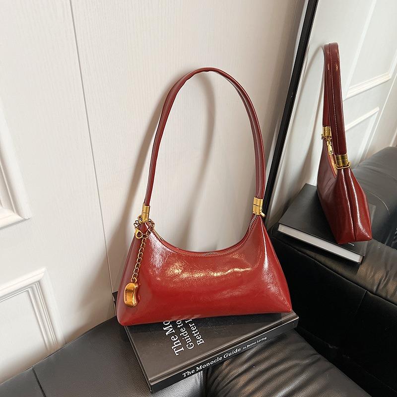Niche crescent bag oil wax leather underarm bag women's new retro design single shoulder messenger bag