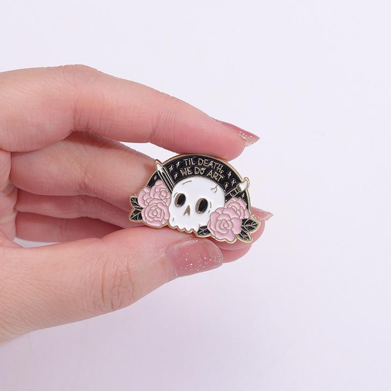 Unique Skull Head Plant Flower Series Alloy Brooch Pin For Halloween Decor