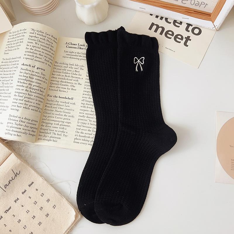 Embroidered Bow Socks Medium Tube Socks Cotton Spring And Autumn White Black Stacking Socks Mesh Stockings