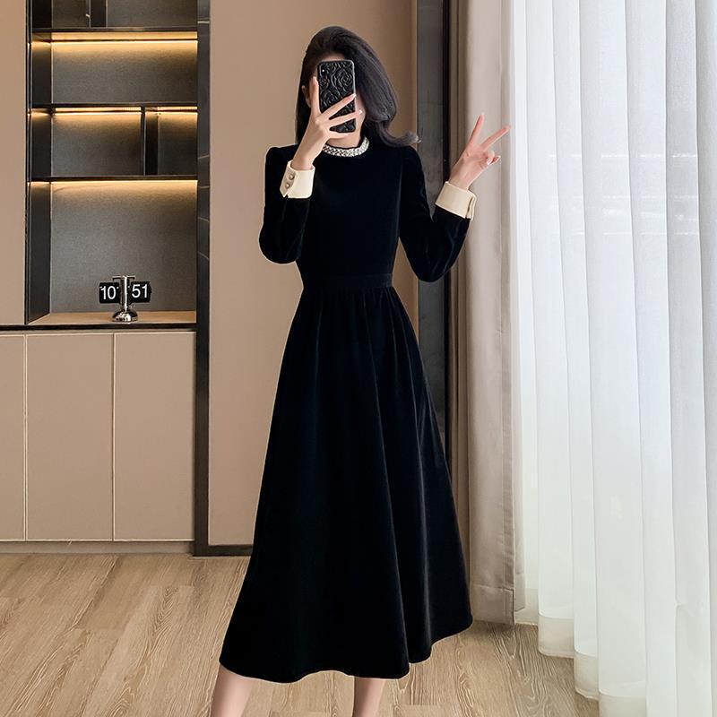 Hepburn Style Velvet Black Slimming Long Dress