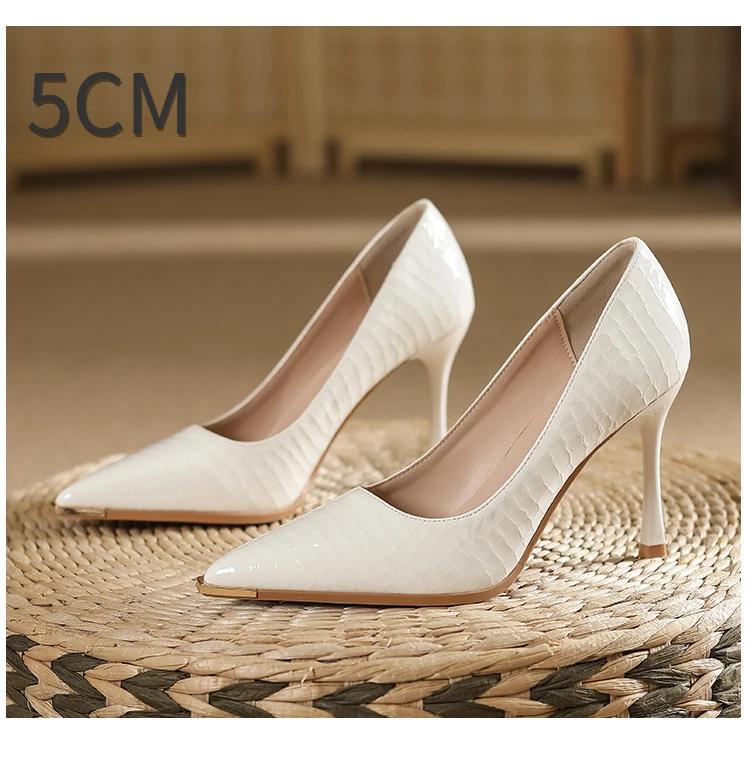 Fashion Women's High-heeled New with Stone Patterned Patent Leather Heels Women Pointed Toes Solid Color Widened Versized Womens Shoes