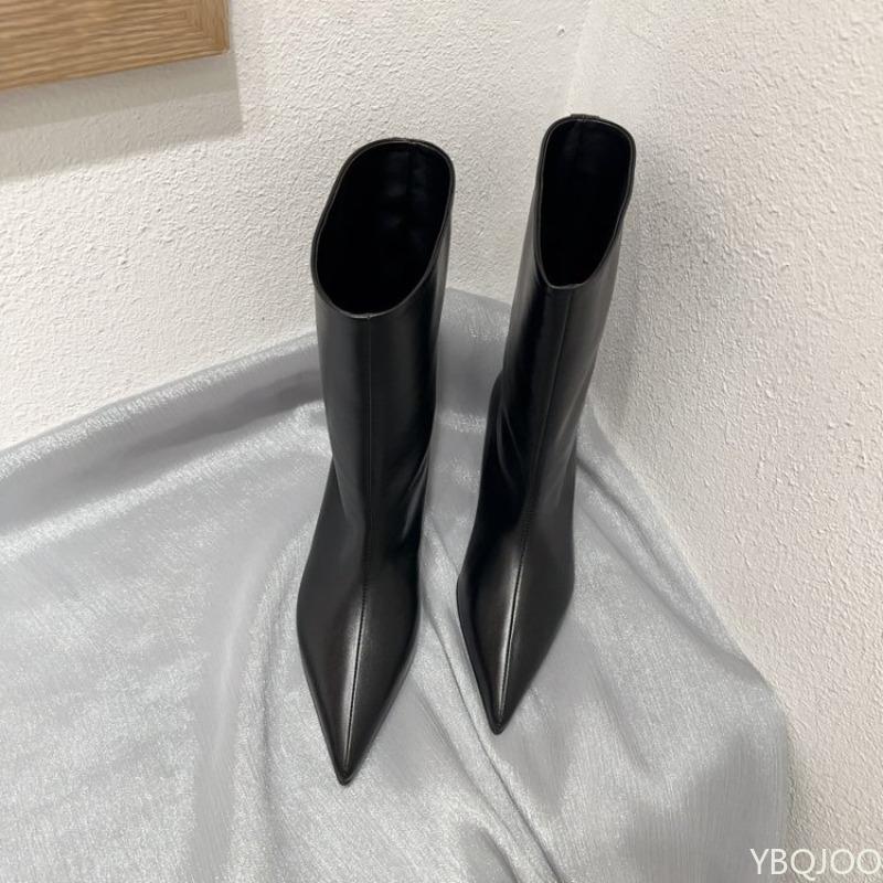 Autumn and Winter Fashion New Pointed Cat Heel Short Boots for Women Low Heel Slim Heel Retro Wide Mouth Women's Mid Cut Boots