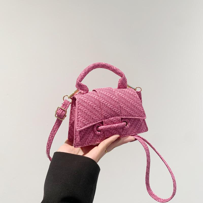 

Candy color draw with personalized lock texture 2024 spring casual fashion plaid single shoulder portable oblique span small square bag рожевий червоний колір
