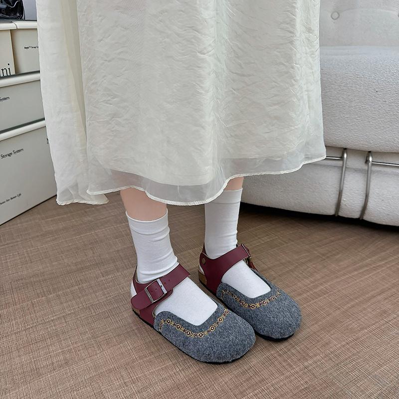 Fashion Women's Baotou Sandals Autumn New Round Head Shallow Mouth Embroidery Anti-slip Wear-resistant Low-top Shoes