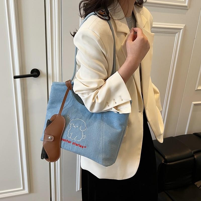 Denim bag women's large capacity 2025 new spring and summer casual versatile single shoulder college student class tote bag