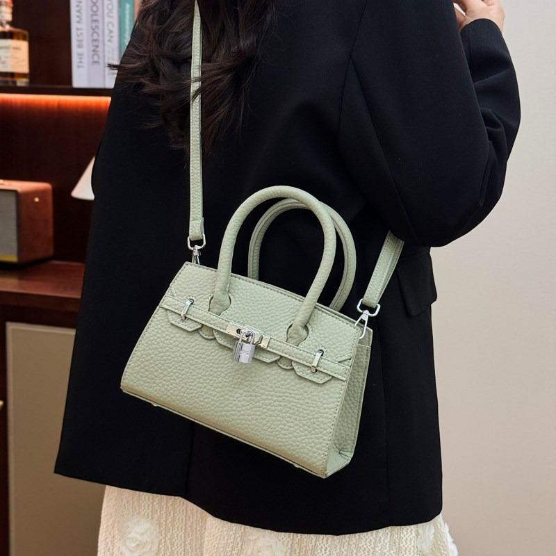 Bag women's new trendy high-end fashion niche design shoulder messenger bag portable platinum bag