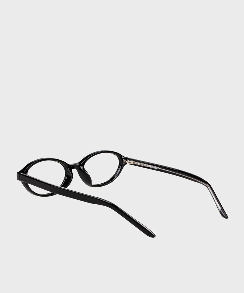 Ilsamsaemem Odd Black
