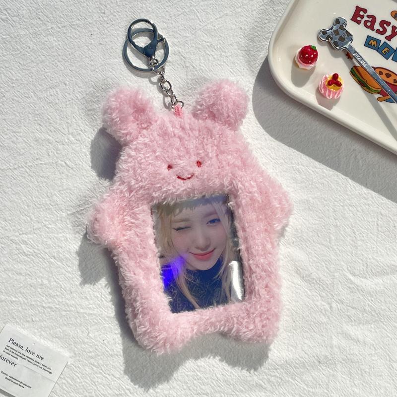 Cartoon Animal Keychain: 3-Inch Transparent Card Holder & Storage Sleeve