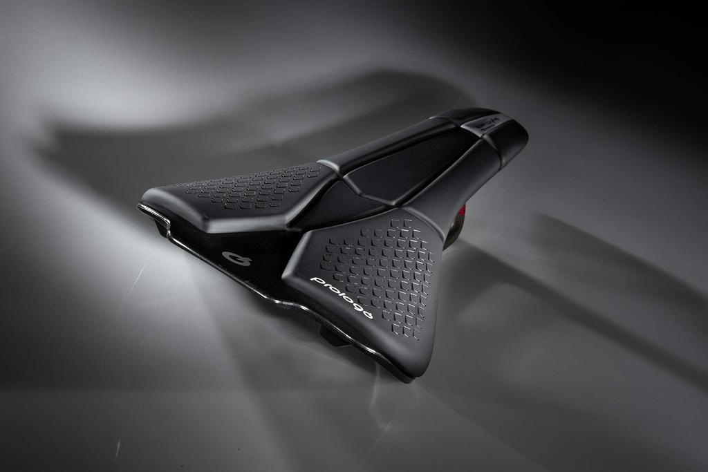 Prologo Scratch M5 140 Hard Black Saddle Ti-rox