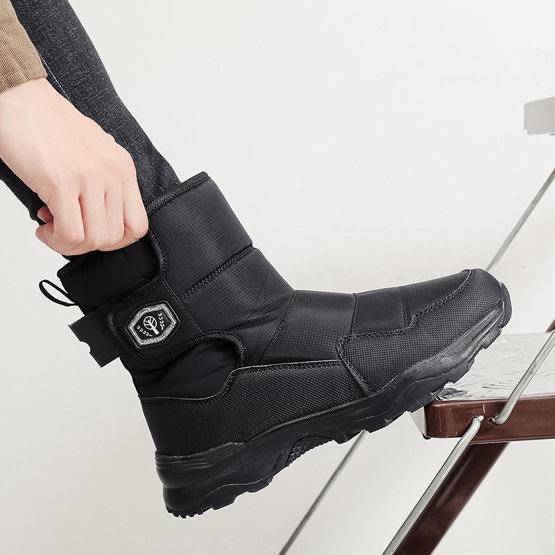 Men's Fashionable Warm Snow Boots - Windproof, Cold-Proof, Non-Slip, Wear-Resistant, Plus Velvet, Mid-Tube Outdoor Cotton Shoes.