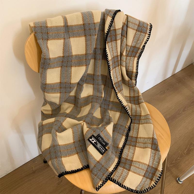 Retro Plaid Tassel Scarf for Women Winter New High End Imitation Cashmere Scarf To Keep Warm and Thickened To Prevent Cold Tide