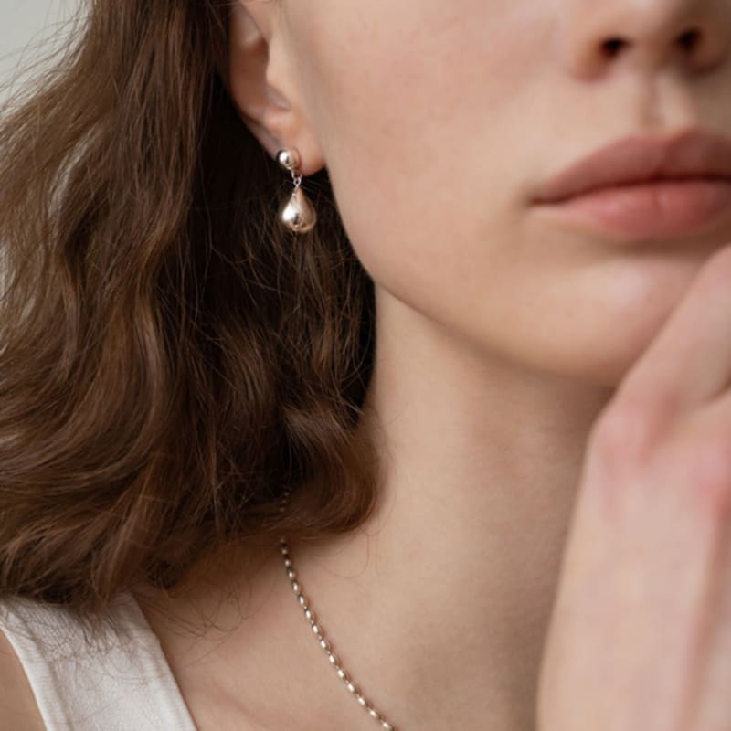 

Dawn of Me Forte Rosee Earring -