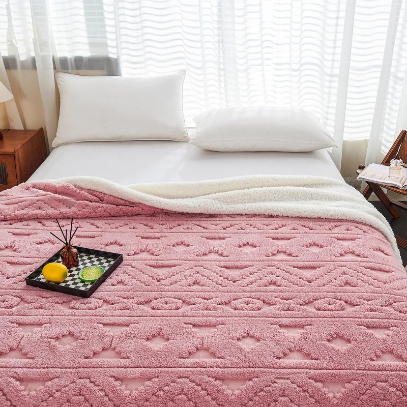 New Minimalist Hollow Jacquard Blanket Thickened Soft Warm Bed Blankets Quilt Multi Functional Sofa Blanket for Office Nap Time