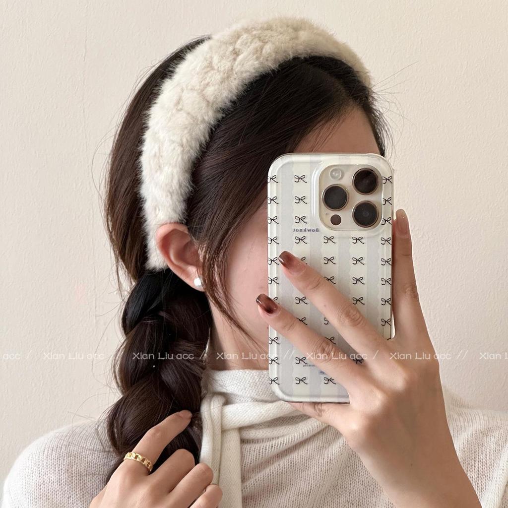 Korean Trendy Plush Headband for Women: Chic Autumn/Winter Hair Accessory