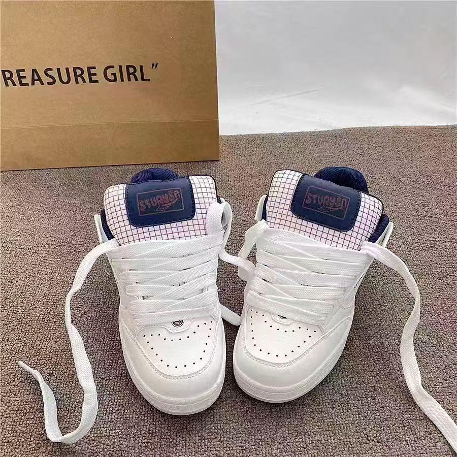 Hong Kong style breathable little white shoes 2025 spring new board shoes women's ins trend versatile Korean high-end bread shoes