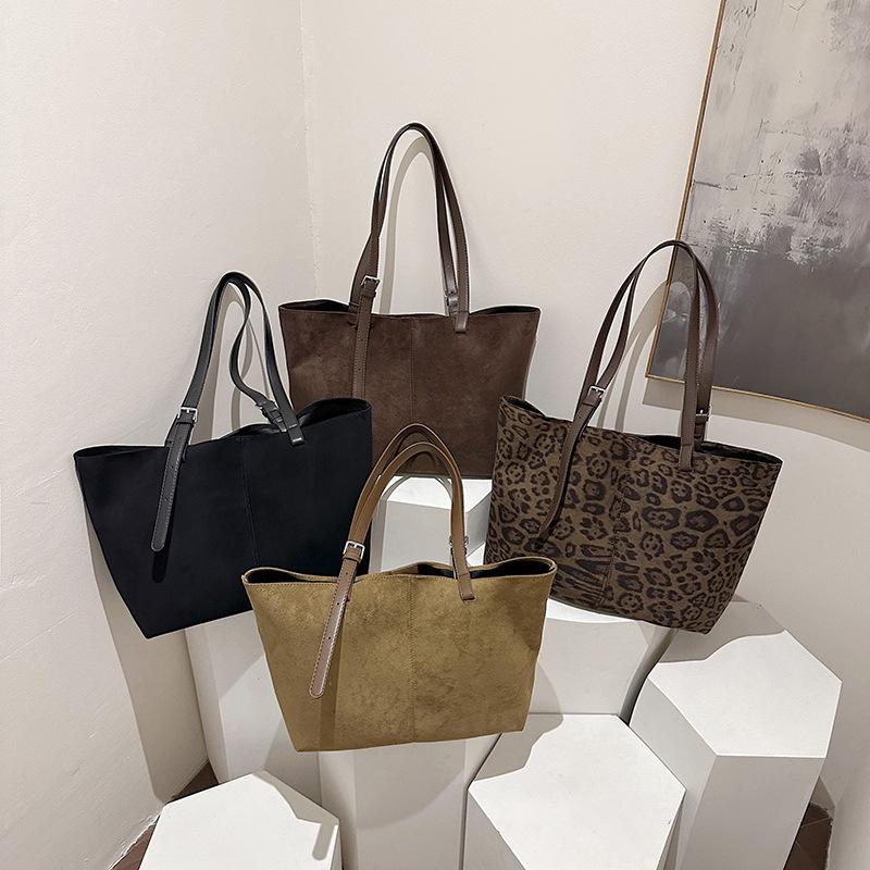 Tote Bag, Women's Casual Single-shoulder Bag, Versatile and Large-capacity Commuter Underarm Bag