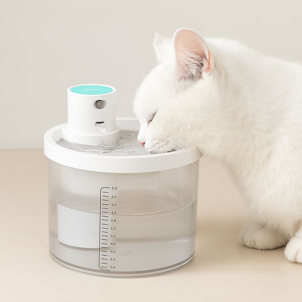 2.2L Capacity Pet Water Fountain Motion Sensor Ultra Quiet Cat Water Dispenser Filtering USB Rechargeable Smart Cat Fountain