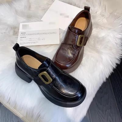 2025 novos mocassins de plataforma de couro para primavera e outono, sapatos de couro pequenos de bico redondo e boca funda para mulheres, sapatos de salto alto estilo britânico, sapatos de salto único