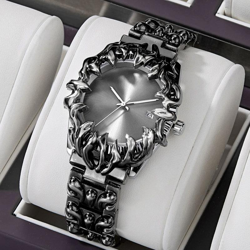 AOCASDIY Montre Homme Style Médiéval Ancien Design Créatif Acier Étanche Style Unique Mode Montre-Bracelet à Quartz pour Homme