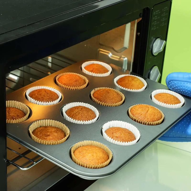 100-300Pcs Cupcake Liners Standard 2In Paper Baking Cups Muffin Liners Cupcake Wrappers Creaseproof Muffin Cups for Weddings