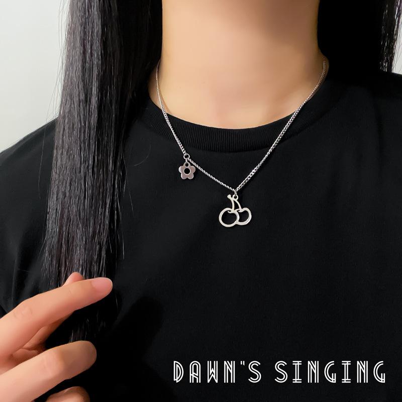 Non-Fading Stainless Steel Punk Hip-Hop Style Necklace Temperament Simple Front Buckle Collarbone Chain