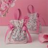 Retro Flower Handheld Candy Bags Wedding Gifts Packing Bags Portable Drawstring Candy Storage Bags Wholesale New 2024
