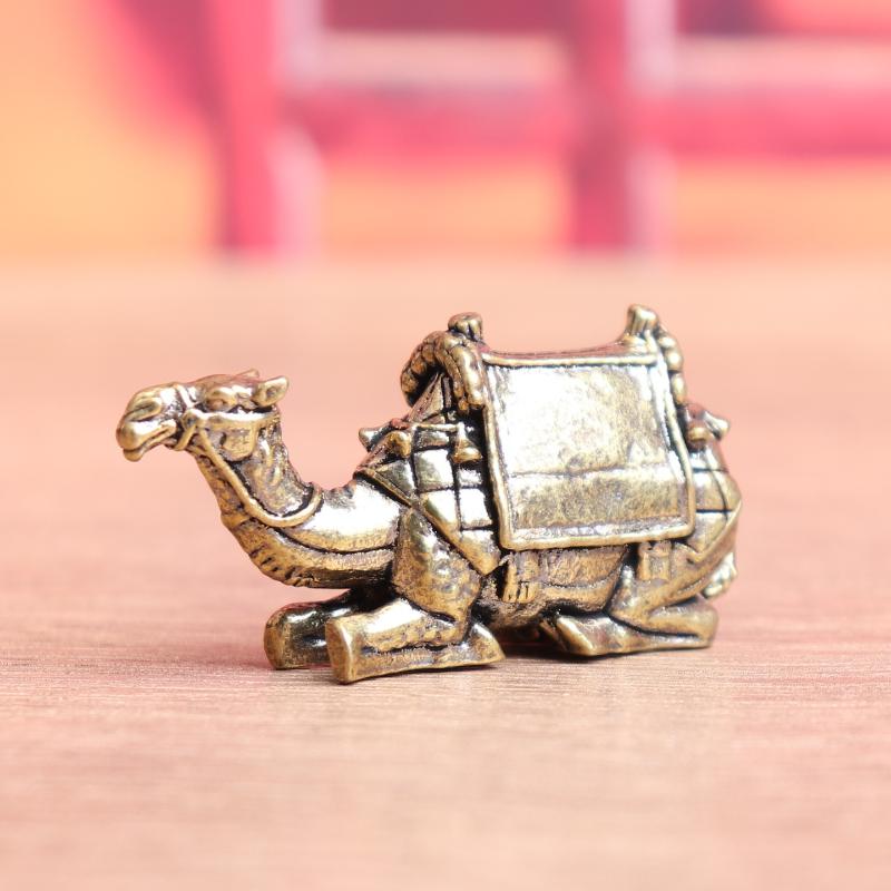 

Винтажная латунная статуэтка верблюда, настольные украшения, домашний декор, поделки, фигурки животных, миниатюры, аксессуары бронзовый