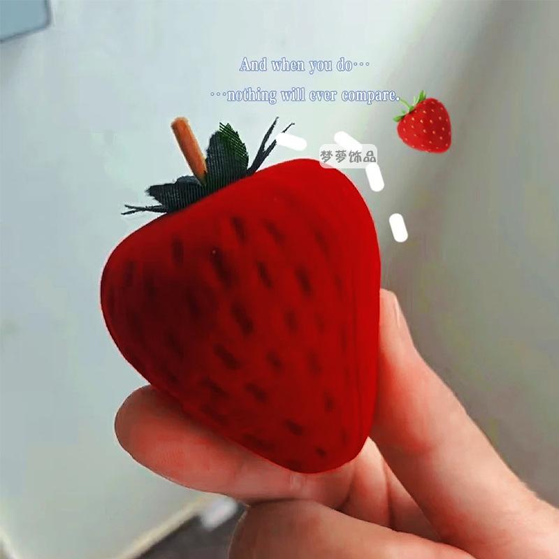 Popular Strawberry Box Cute Jewelry Boxes Ring Flocking Storage Box Earring Jewelry Box Birthday Gift