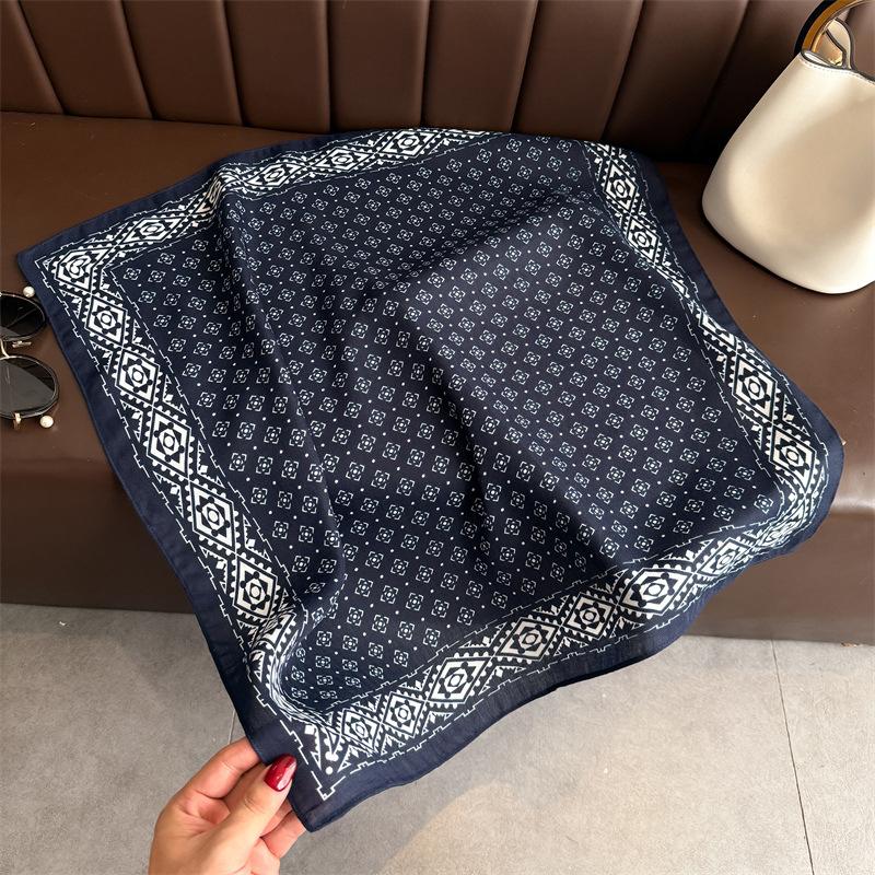 Geometric plaid imitation velvet herringbone pattern cotton and linen small square scarf silk scarf headscarf shawl sun protection scarf women's scarf