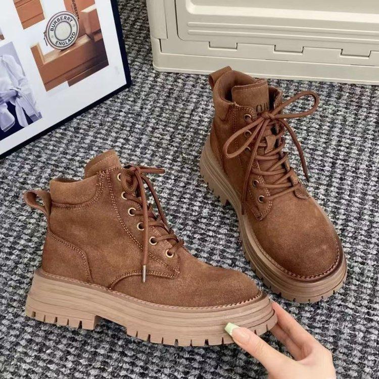 

Ретро ботинки Мартин на толстой подошве женские 2024 новые осенние матовые короткие ботинки нескользящие увеличивающие рост локомотивный британский стиль короткие ботинки женские 40