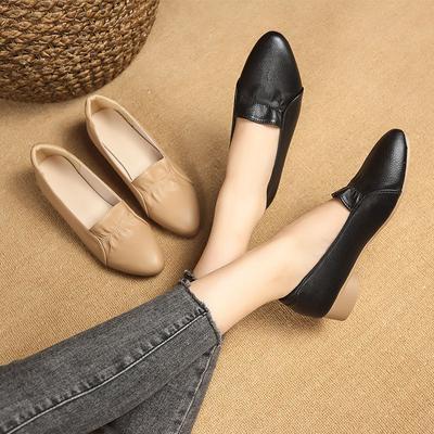 2025 New Spring Soft Leather Single Shoes Women's Thick Heel Medium Heel Black Women's Shoes Mother Shoes Shallow Mouth Pointed High Heels