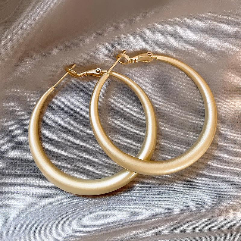European and American simple love circle earrings fashionable versatile geometric ear buckles earrings earrings women