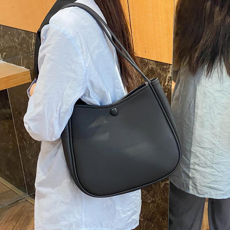 Simple Fashionable and Versatile Women Bags Large Capacity Shoulder Large Bag Women Tote Bag Ladies Underarm Bag Design Luxury Minimalist