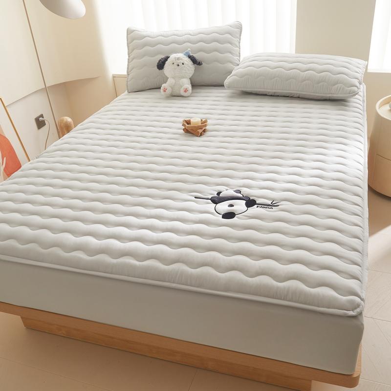 Cute Panda Embroidery Mattress Cover Soft Quilted Bed Pad Protector for Kids Girls Autumn Winter Fitted Sheets with Deep Pocket