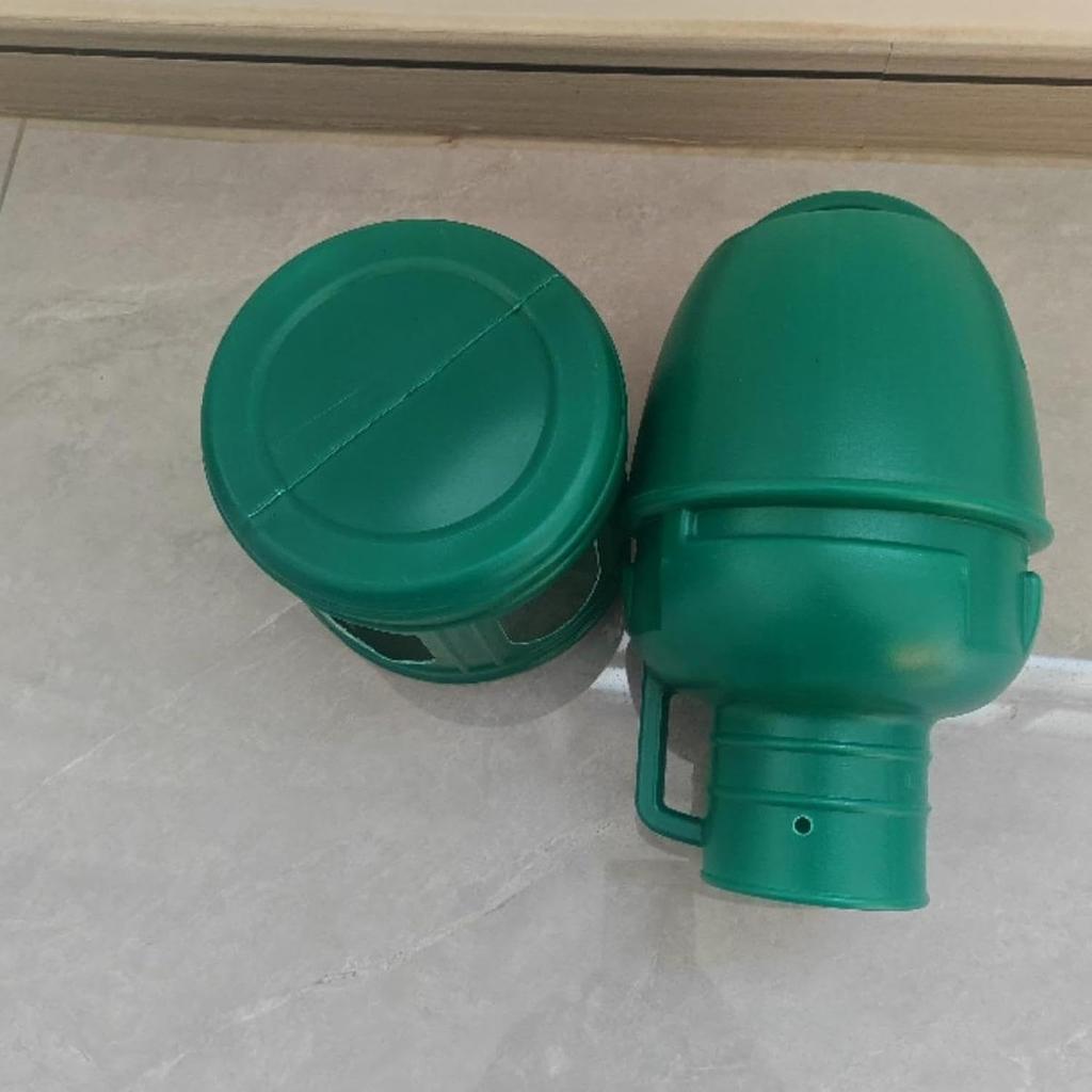 Bird Water Drinker Parakeet Chicken Dove Feeder with Hanging Handle Green 1L